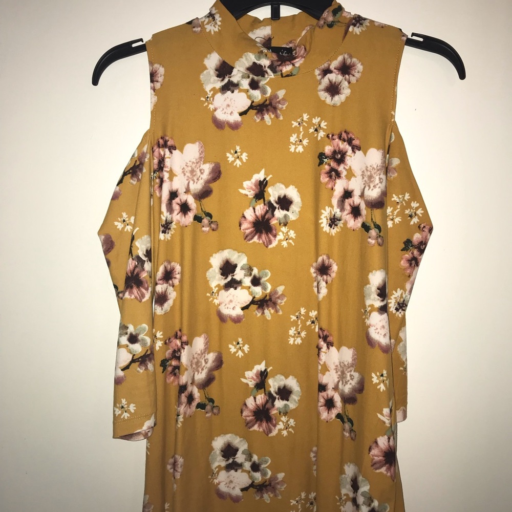 Yellow, cold shoulder top